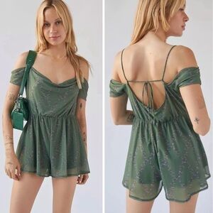 URBAN OUTFITTERS FLORAL ROMPER